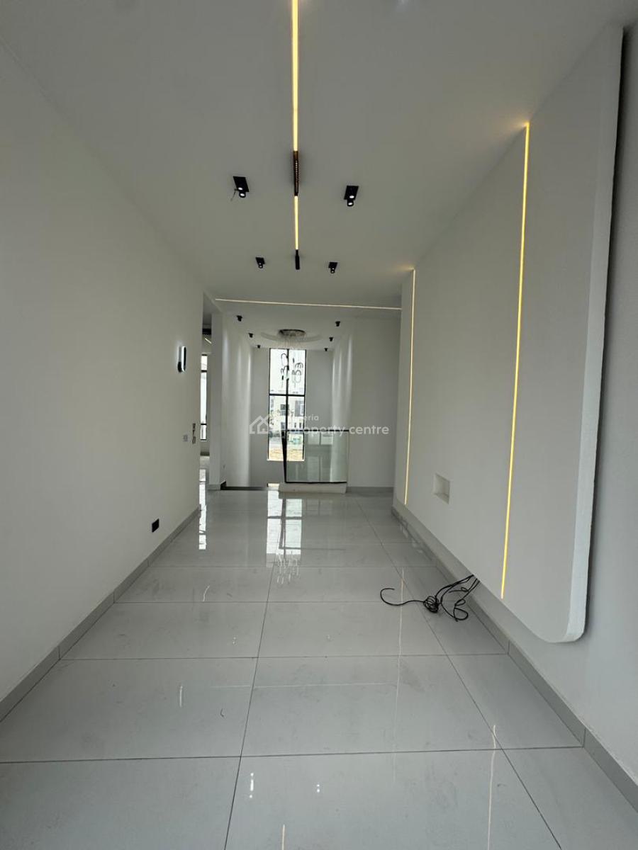 Lovely, Luxury 5  Bedroom Detached Duplex with a Bq., Chevron, Lekki, Lagos, Detached Duplex for Sale