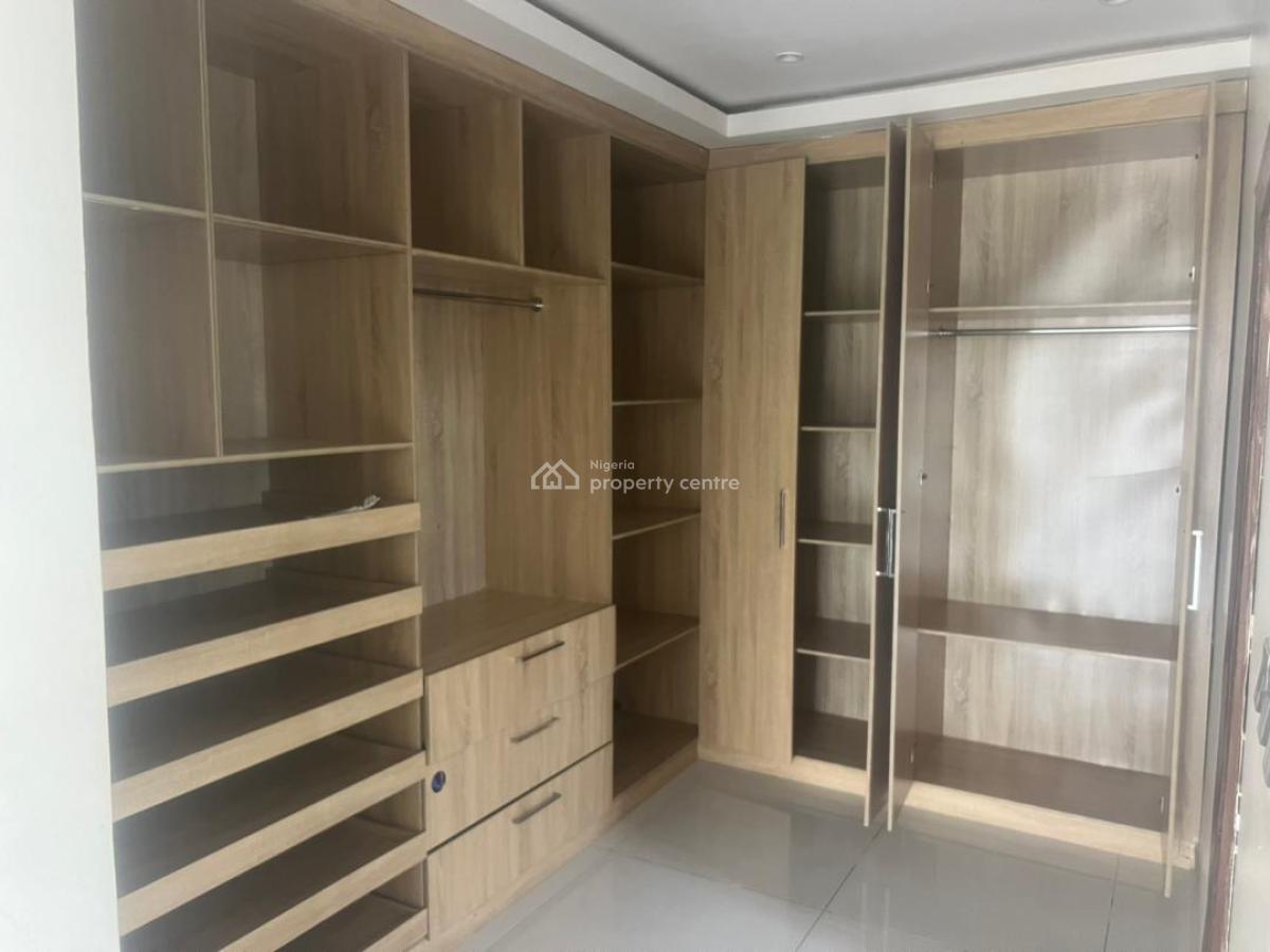 Self Compound 4 Bedroom Semi Detached Duplex with a Room Bq, Lekki Phase 1, Lekki, Lagos, Semi-detached Duplex for Rent