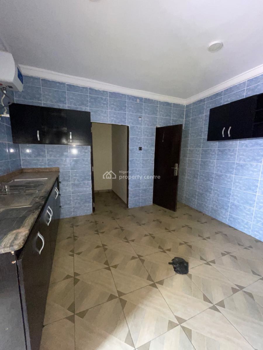a Spacious 3 Bedroom Apartment, Mobil Road Ilaje Ajah, Lekki, Lagos, Flat / Apartment for Rent