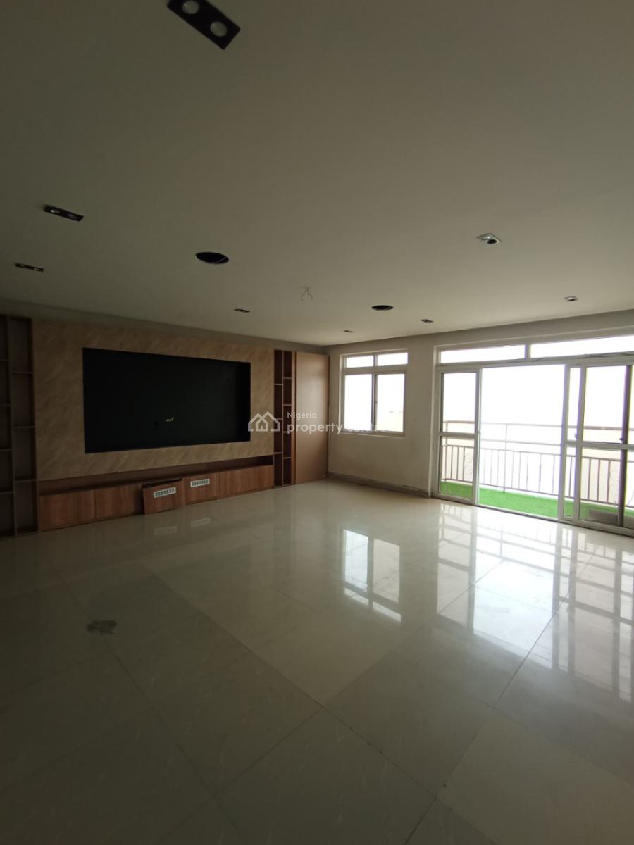 3 Bedroom Flat with Swimming Pool in a Secured Estate, Lekki Phase 1, Lekki, Lagos, Flat / Apartment for Rent