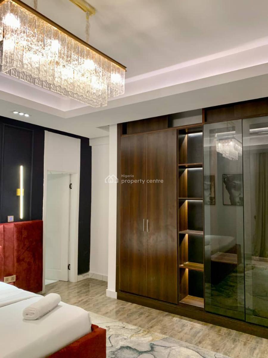 Stylish 1 Bedroom with Bathtub, Balcony, Pool & Elevator, 23 Mac Donald Road, Ikoyi, Lagos, Flat / Apartment Short Let