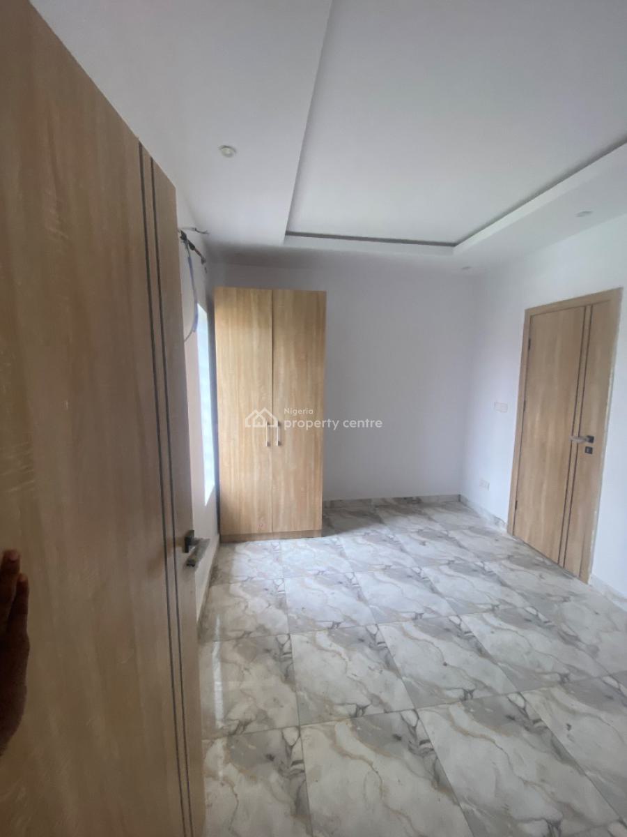 Lovely Brand New 2 Bedroom with Top Notch Finishing, Alpha Beach Road, Lekki, Lagos, Flat / Apartment for Rent