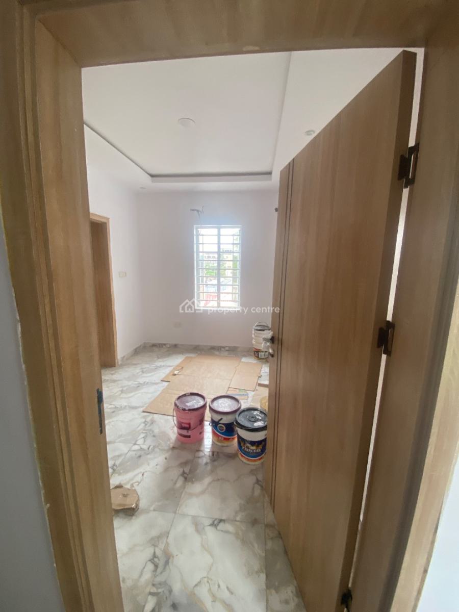 Lovely Brand New 2 Bedroom with Top Notch Finishing, Alpha Beach Road, Lekki, Lagos, Flat / Apartment for Rent