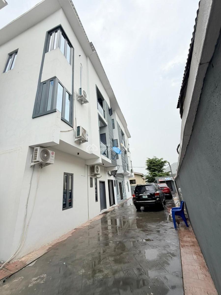 3 Bedroom Apartment, Gra Phase 2, Magodo, Lagos, Flat / Apartment for Sale