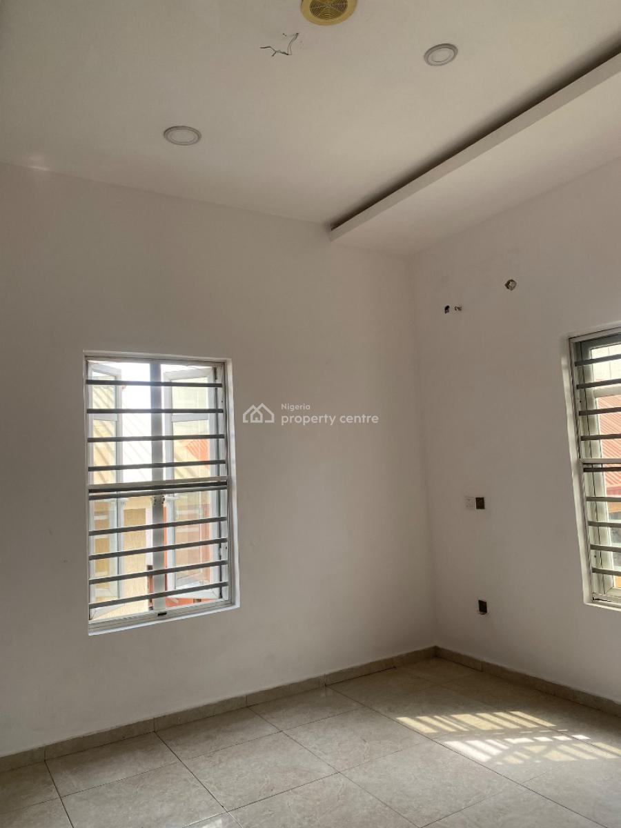 a Beautiful and Spacious Bedroom Upstairs Available, Chevy View Estate, Lekki, Lagos, Self Contain (single Rooms) for Rent