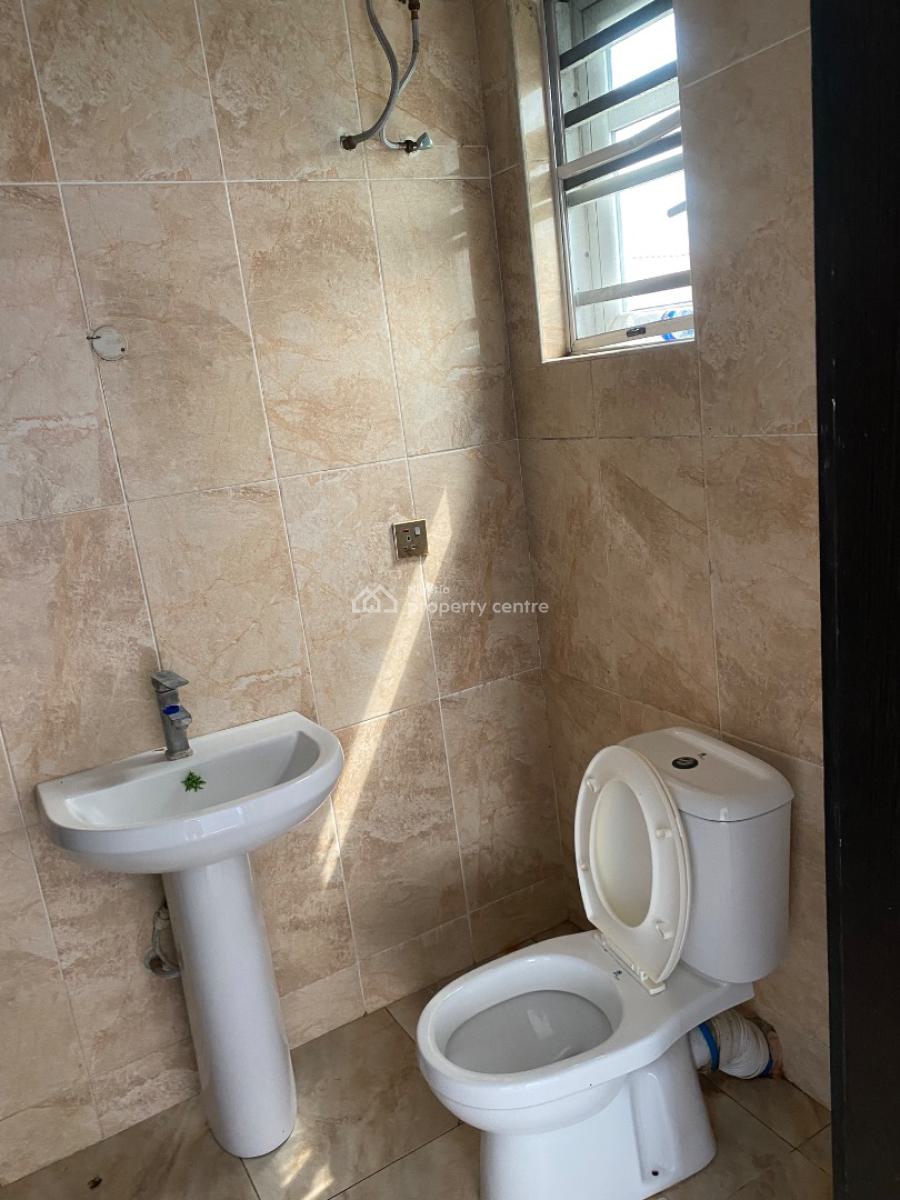 a Beautiful and Spacious Bedroom Upstairs Available, Chevy View Estate, Lekki, Lagos, Self Contain (single Rooms) for Rent