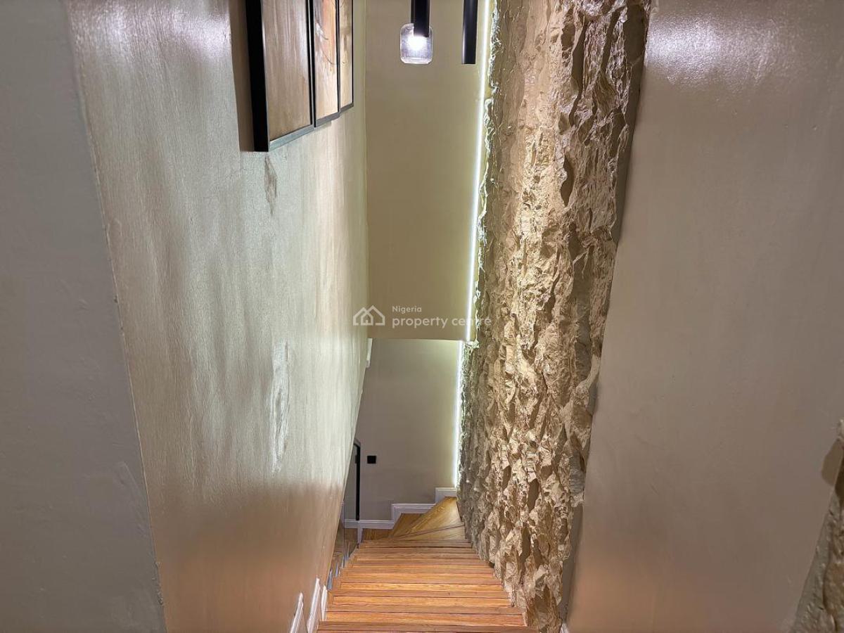 Stylish Caved Glass 2-bedroom  Maisonette Apartment, Freedom Way, Lekki Phase 1, Lekki, Lagos, Flat / Apartment Short Let