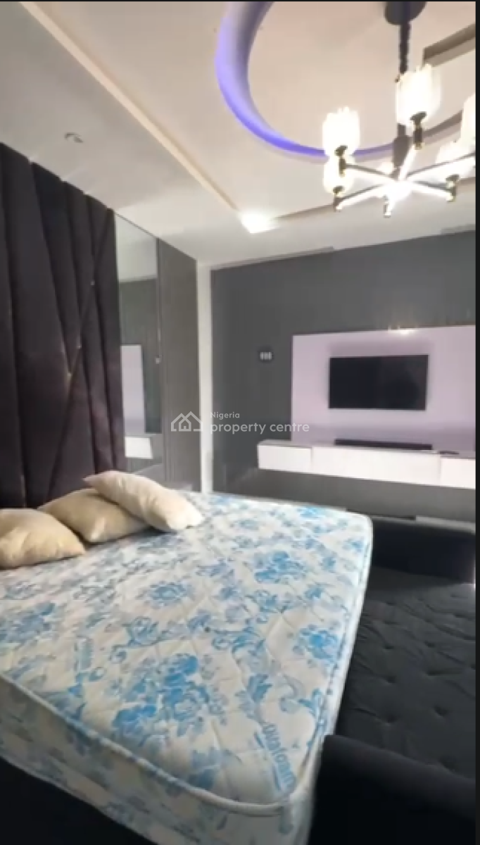 Very Spacious Master Bedroom, Orchid Road, Lekki Phase 2, Lekki, Lagos, Flat / Apartment for Rent