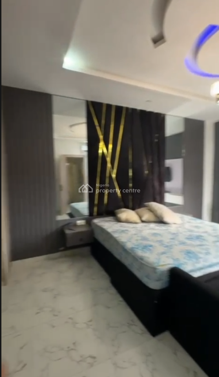 Very Spacious Master Bedroom, Orchid Road, Lekki Phase 2, Lekki, Lagos, Flat / Apartment for Rent