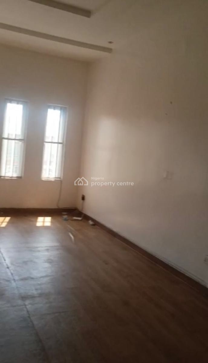 Spacious Self Contain Available with Open Kitchen and Jacuzzi, Chevron, Lekki Expressway, Lekki, Lagos, Self Contain (single Rooms) for Rent