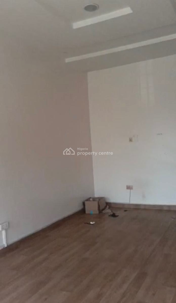 Spacious Self Contain Available with Open Kitchen and Jacuzzi, Chevron, Lekki Expressway, Lekki, Lagos, Self Contain (single Rooms) for Rent