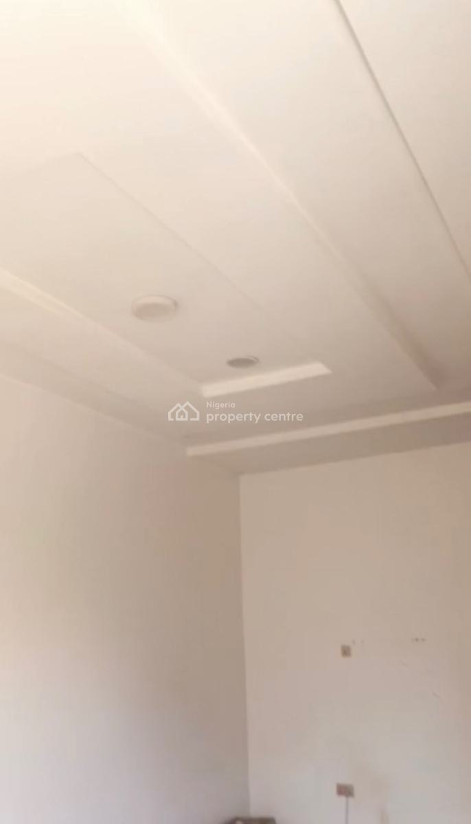 Spacious Self Contain Available with Open Kitchen and Jacuzzi, Chevron, Lekki Expressway, Lekki, Lagos, Self Contain (single Rooms) for Rent