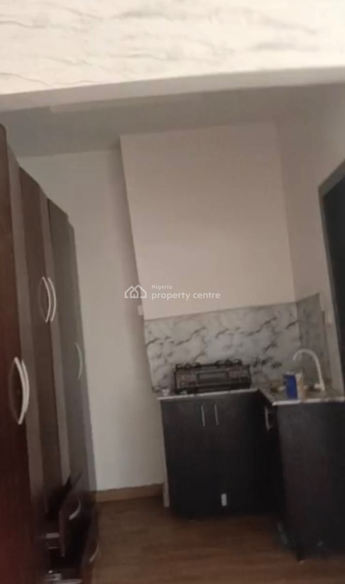 Spacious Self Contain Available with Open Kitchen and Jacuzzi, Chevron, Lekki Expressway, Lekki, Lagos, Self Contain (single Rooms) for Rent