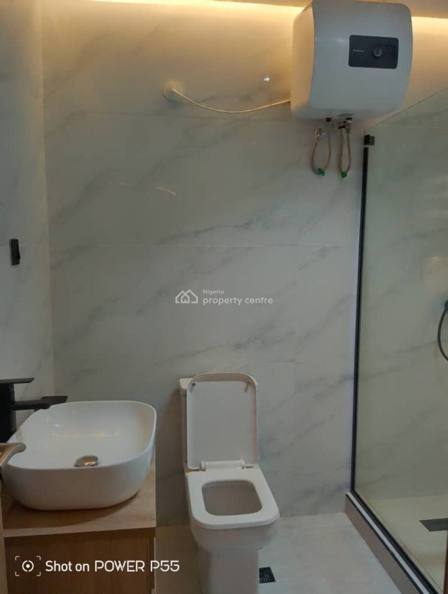 Unique 2 Bedroom with Bathtub, Balcony, Pool & Elevator, 23 Mac Donald Road, Ikoyi, Lagos, Flat / Apartment Short Let