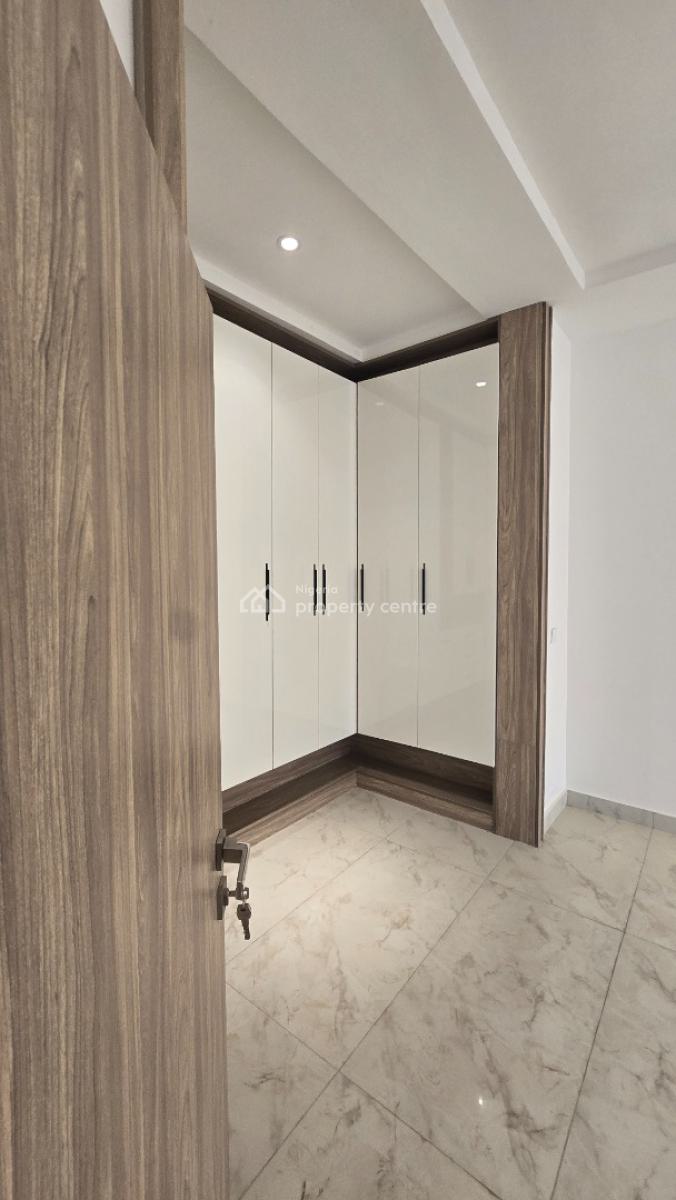 4 Bedroom Terrace Triplex, Dawaki, Gwarinpa, Abuja, Terraced Duplex for Sale