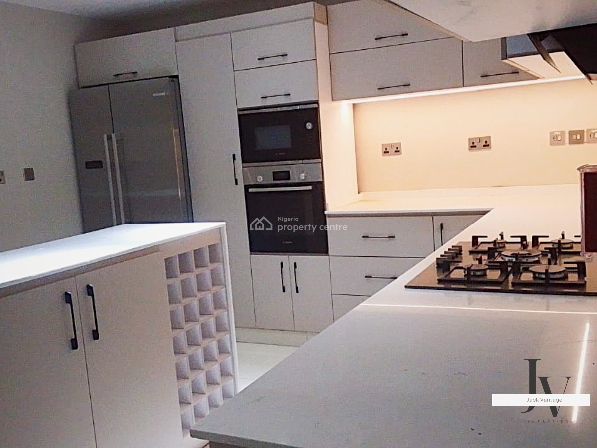 Newly Renovated 3-bedroom Apartment, Old Ikoyi, Ikoyi, Lagos, Flat / Apartment for Rent