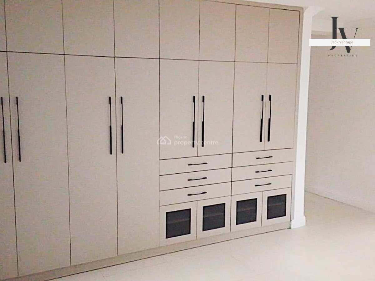 Newly Renovated 3-bedroom Apartment, Old Ikoyi, Ikoyi, Lagos, Flat / Apartment for Rent