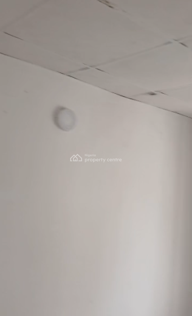 Spacious Bq Apartment, Orchid Road, Lekki Phase 2, Lekki, Lagos, Flat / Apartment for Rent