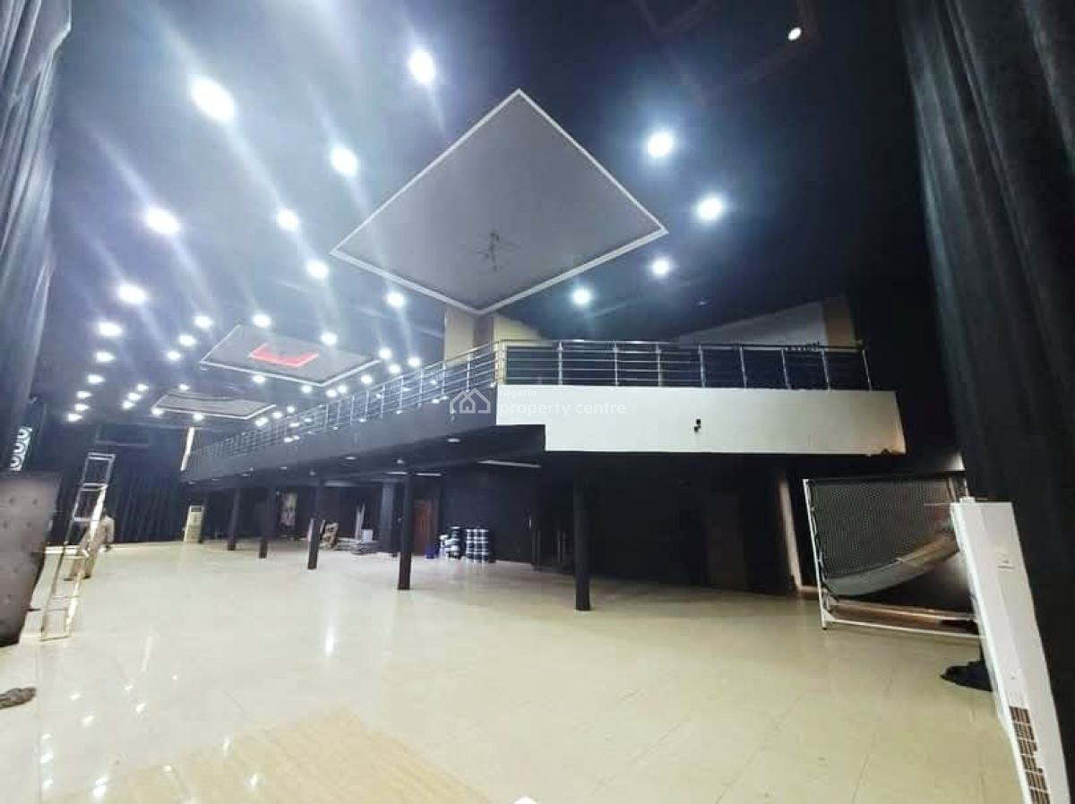 Commercial 900sqm Space Suitable for a Club, Lounge, Lekki Phase 1, Lekki, Lagos, Restaurant / Bar for Rent