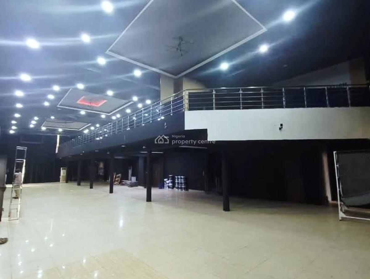 Commercial 900sqm Space Suitable for a Club, Lounge, Lekki Phase 1, Lekki, Lagos, Restaurant / Bar for Rent