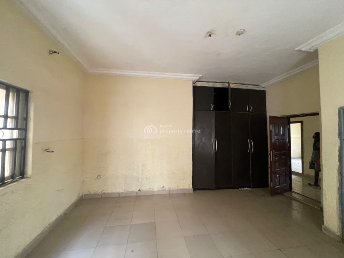 Spacious Three Bedrooms Apartment, Close to Zartech, Wuye, Abuja, Flat / Apartment for Rent