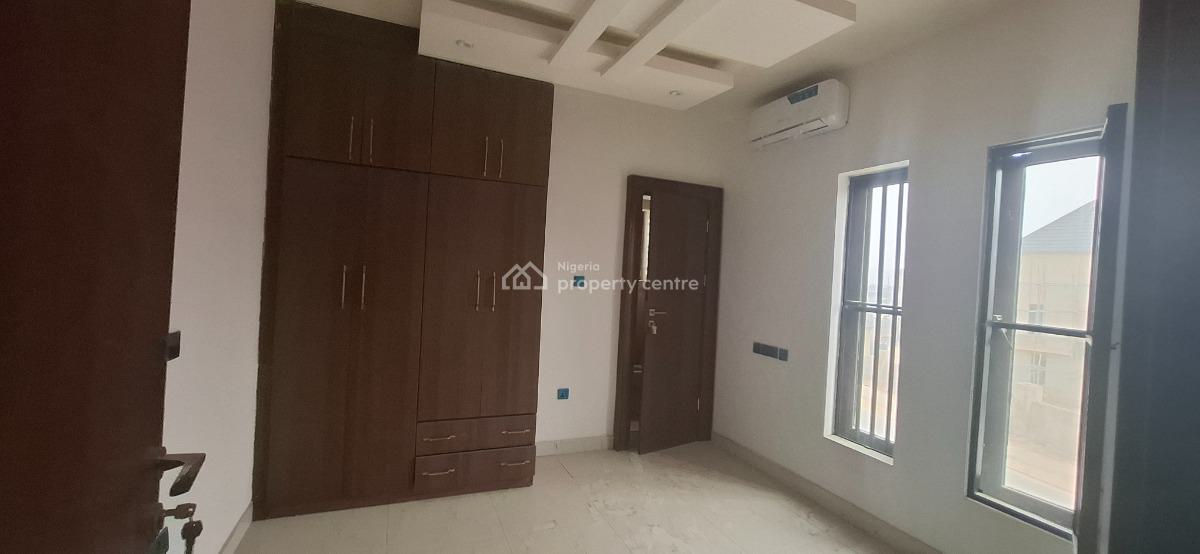 Standard 2 Bedroom Apartment with Acs, Guzape District, Abuja, Flat / Apartment for Rent
