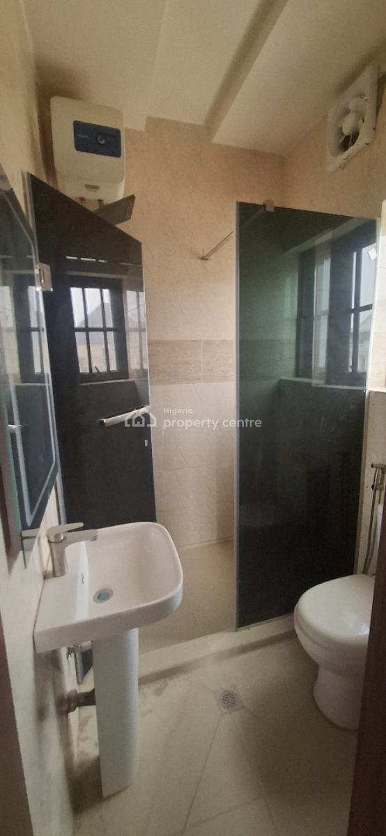 Standard 2 Bedroom Apartment with Acs, Guzape District, Abuja, Flat / Apartment for Rent