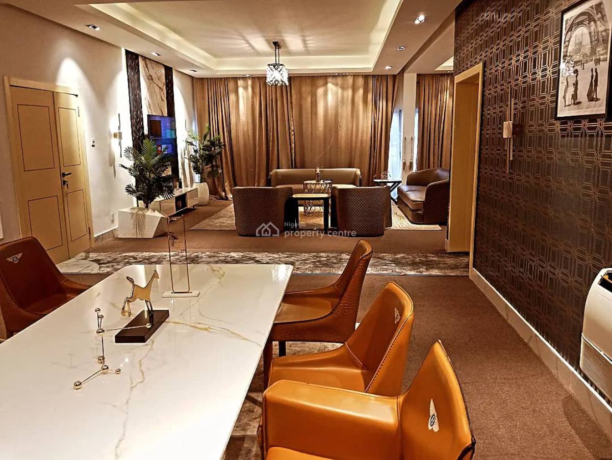 Stylish 3 Bedroom with Bathtub, Balcony, Pool & Elevator, 23 Mac Donald Road, Ikoyi, Lagos, Flat / Apartment Short Let