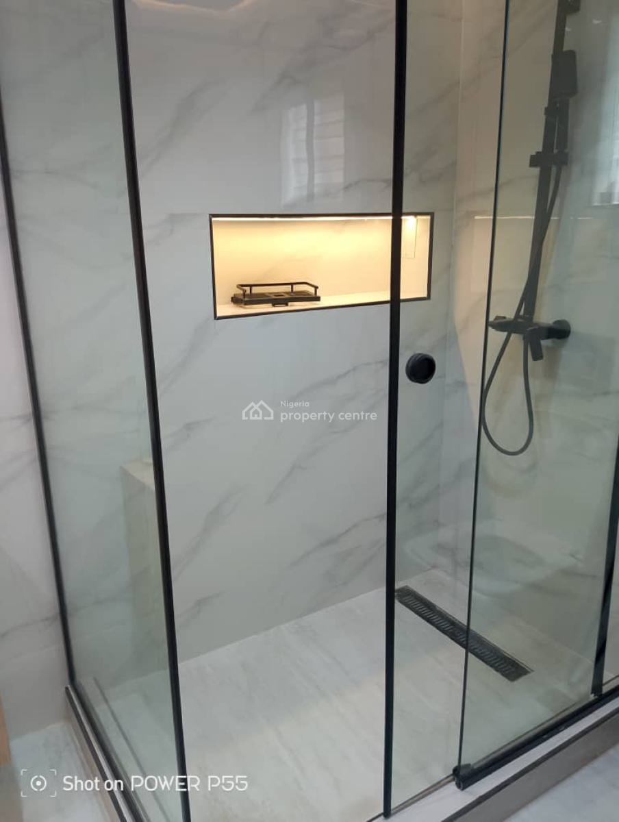 Stylish 3 Bedroom with Bathtub, Balcony, Pool & Elevator, 23 Mac Donald Road, Ikoyi, Lagos, Flat / Apartment Short Let