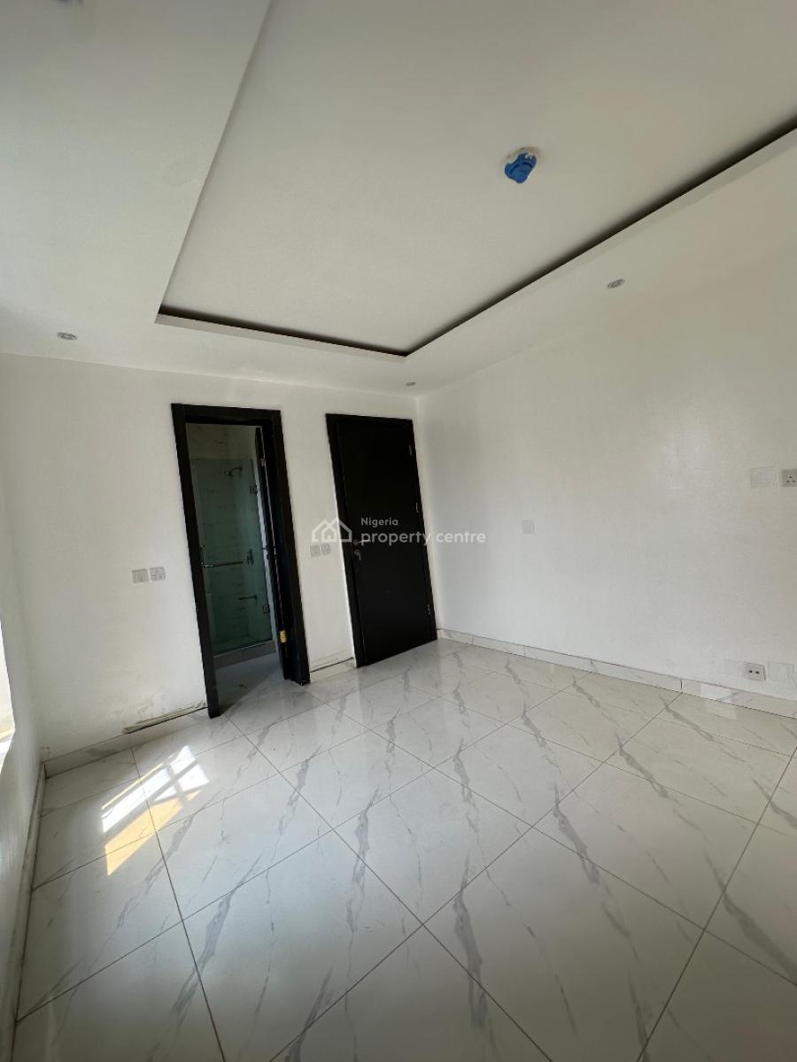 2 Bedroom Apartment, Lekki Phase 1, Lekki, Lagos, Flat / Apartment for Sale