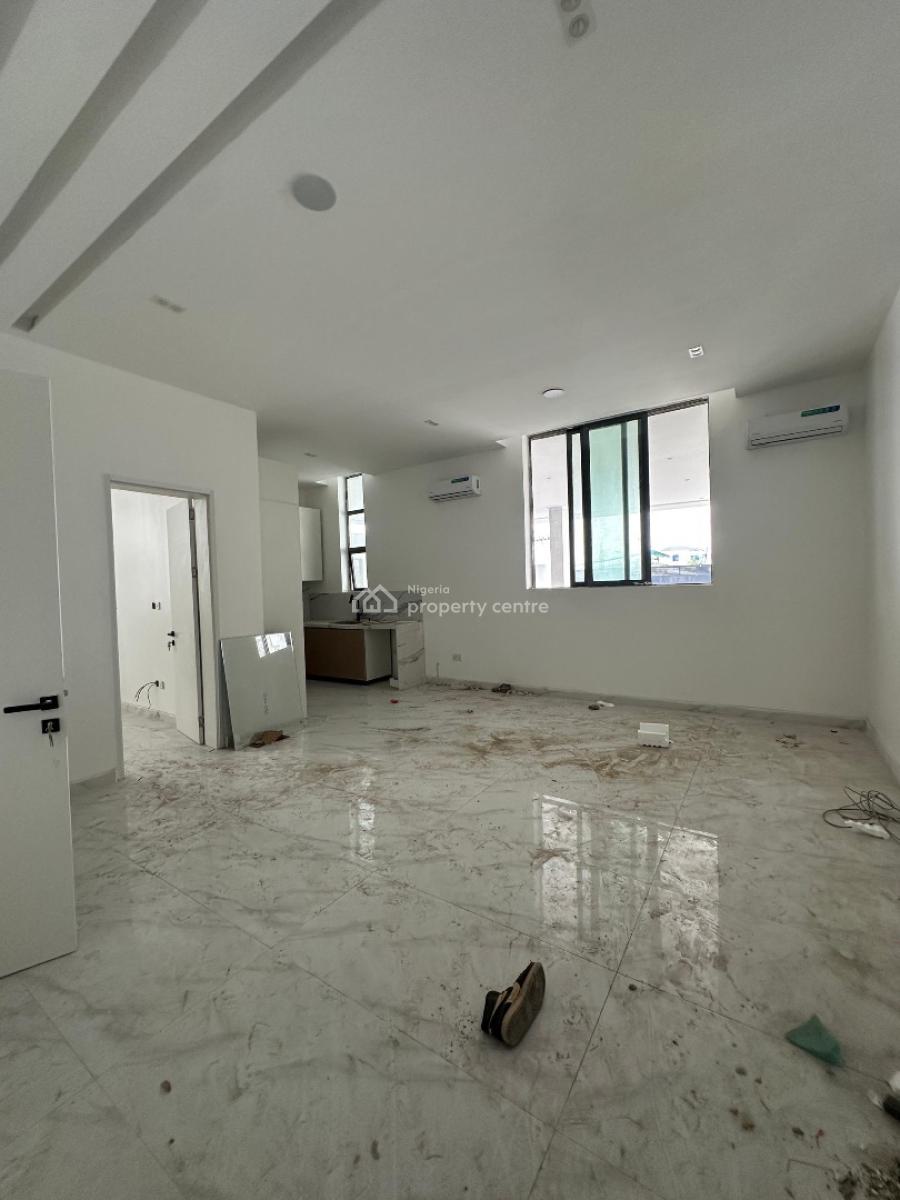 1 Bedroom Apartment with Gym and Elevator, Lekki Phase 1, Lekki, Lagos, Flat / Apartment for Sale