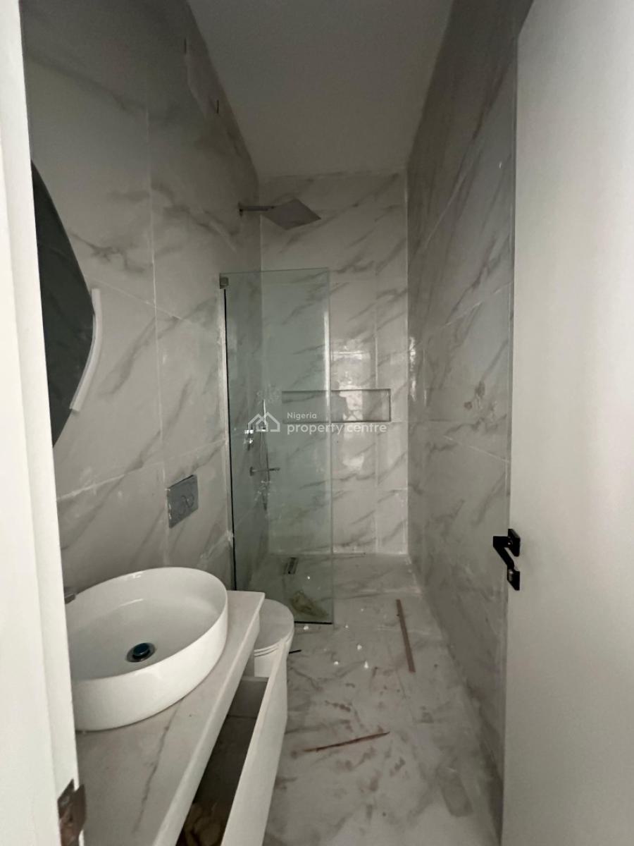 1 Bedroom Apartment with Gym and Elevator, Lekki Phase 1, Lekki, Lagos, Flat / Apartment for Sale