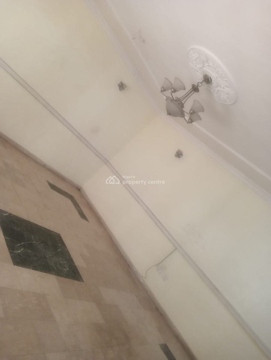 Spacious 2 Bedroom Flat Apartment, Omole Phase 2, Omole Phase 2, Ikeja, Lagos, Flat / Apartment for Rent