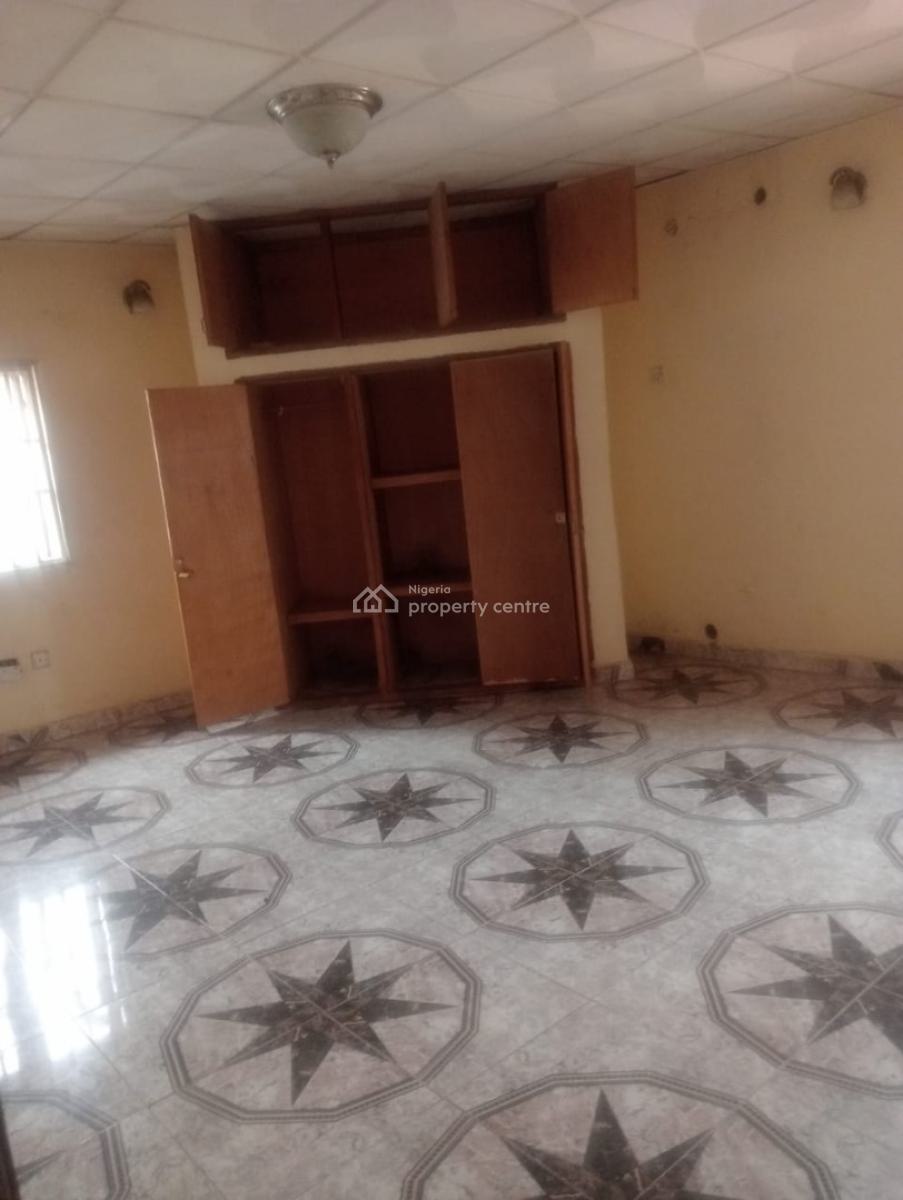 Spacious 2 Bedroom Flat Apartment, Omole Phase 2, Omole Phase 2, Ikeja, Lagos, Flat / Apartment for Rent