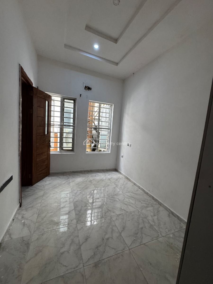 Self Contain, Chevy View Estate, Lekki Expressway, Lekki, Lagos, Self Contain (single Rooms) for Rent