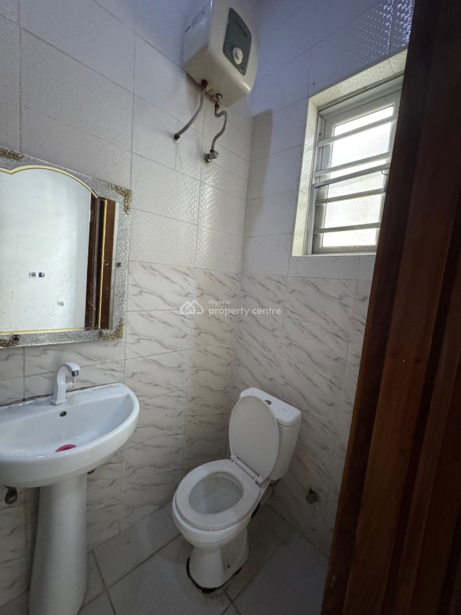 Self Contain, Chevy View Estate, Lekki Expressway, Lekki, Lagos, Self Contain (single Rooms) for Rent