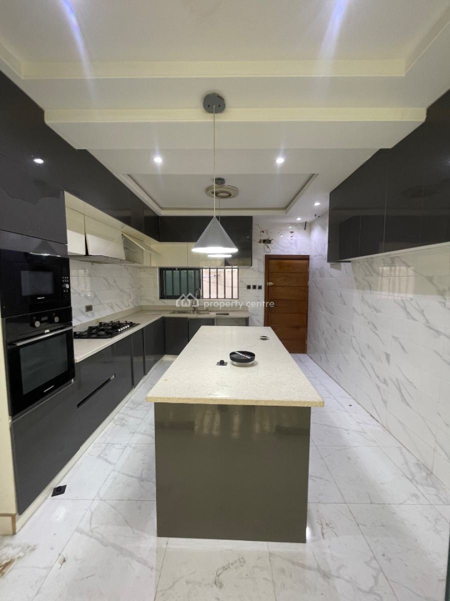 Spacious 5 Bedrooms Detached Duplex with Room Boys Quarters, Lekki Phase 1, Lekki, Lagos, Detached Duplex for Rent