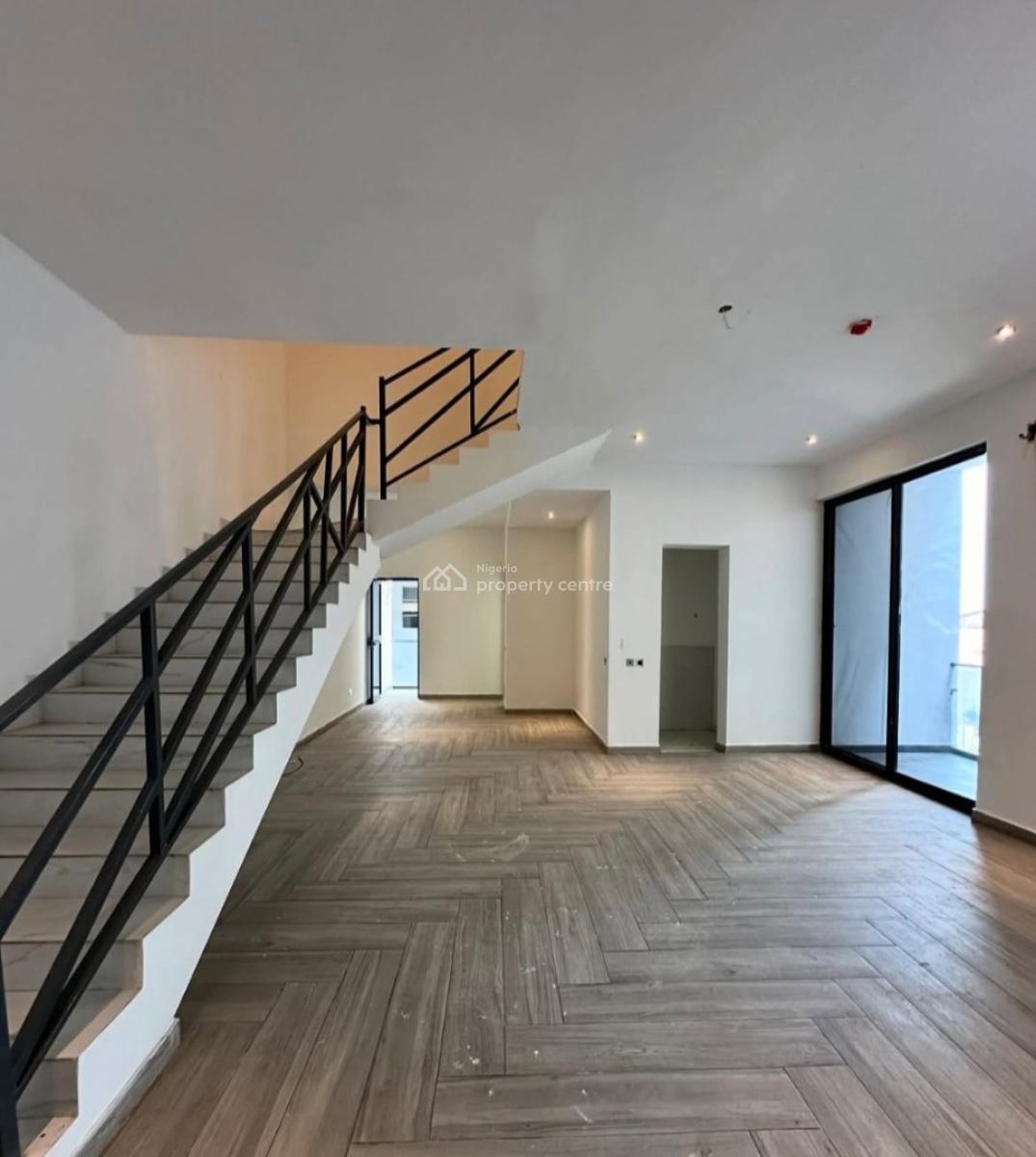 Serviced with 24/7 Power Supply 4 Bedroom En-suite Maisonette, Lekki Phase 1, Lekki, Lagos, House for Rent