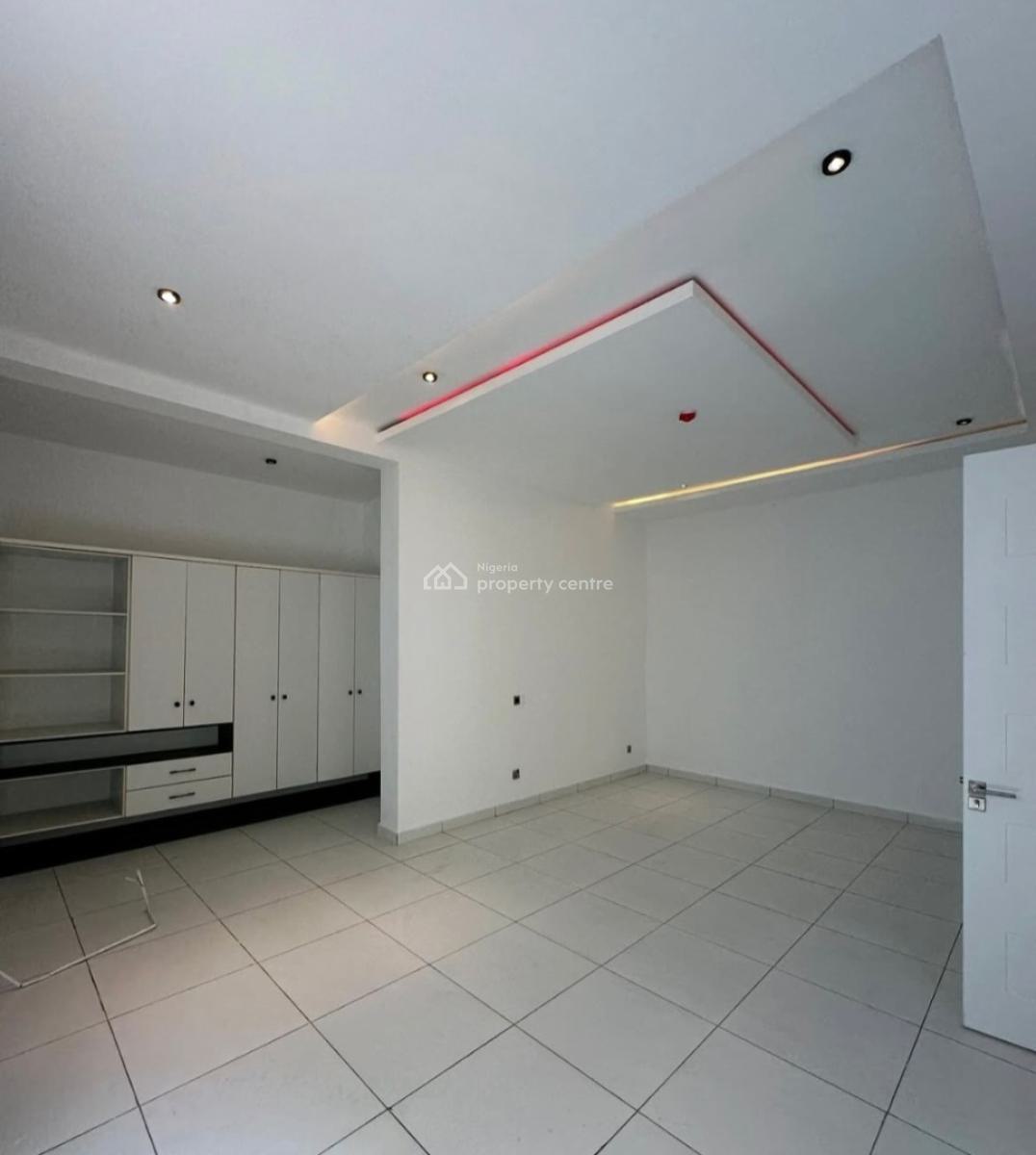 Serviced with 24/7 Power Supply 4 Bedroom En-suite Maisonette, Lekki Phase 1, Lekki, Lagos, House for Rent