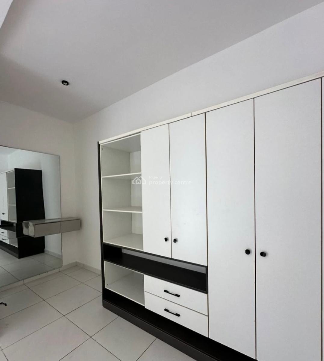 Serviced with 24/7 Power Supply 4 Bedroom En-suite Maisonette, Lekki Phase 1, Lekki, Lagos, House for Rent