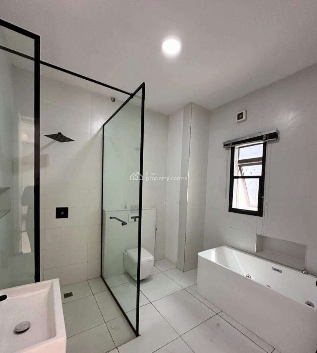 Serviced with 24/7 Power Supply 4 Bedroom En-suite Maisonette, Lekki Phase 1, Lekki, Lagos, House for Rent