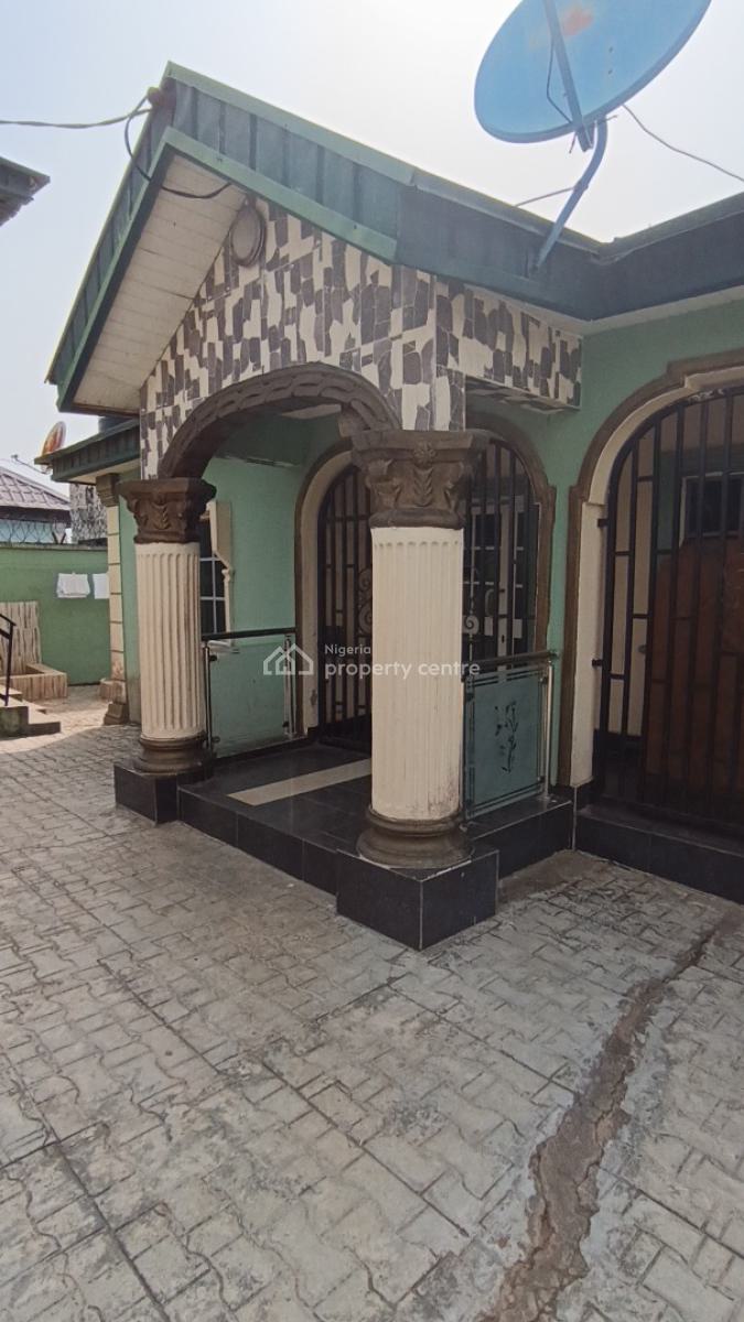 Clean Renovated 2 Bedroom Flat, Ado-odo/ota, Ogun, Flat / Apartment for Rent