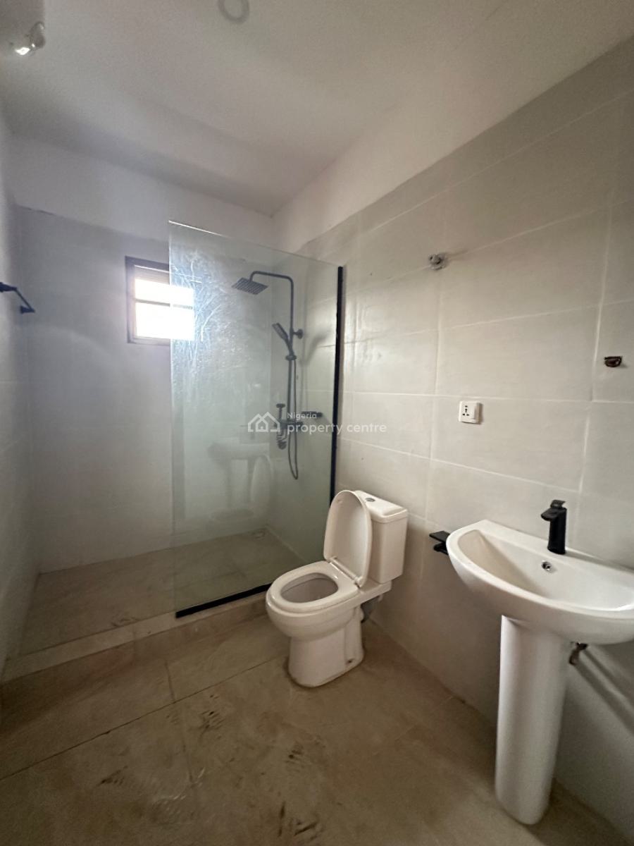 Neatly Built 4 Bedroom Terrace Duplex with Bq, Pool & Gym, Lekki Phase 1, Lekki, Lagos, Terraced Duplex for Rent