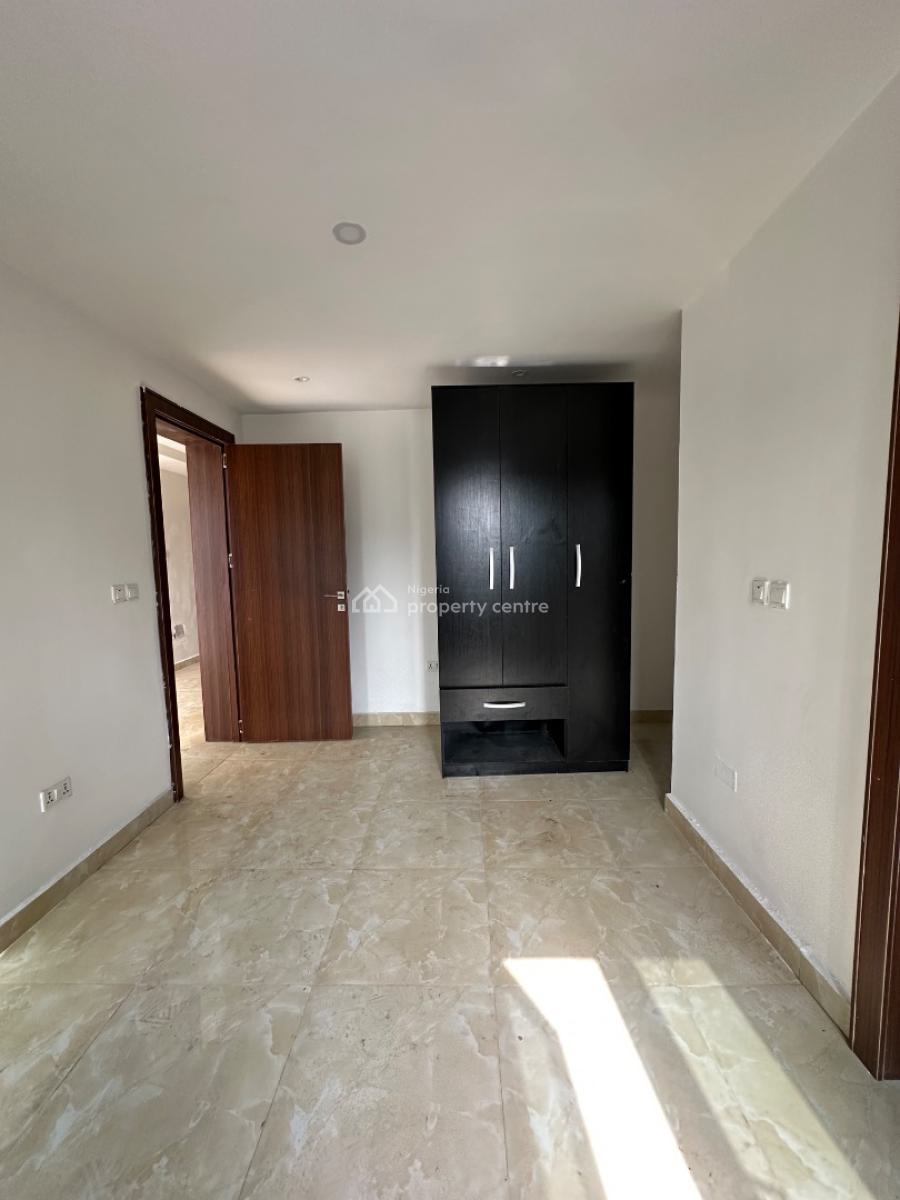 Neatly Built 4 Bedroom Terrace Duplex with Bq, Pool & Gym, Lekki Phase 1, Lekki, Lagos, Terraced Duplex for Rent