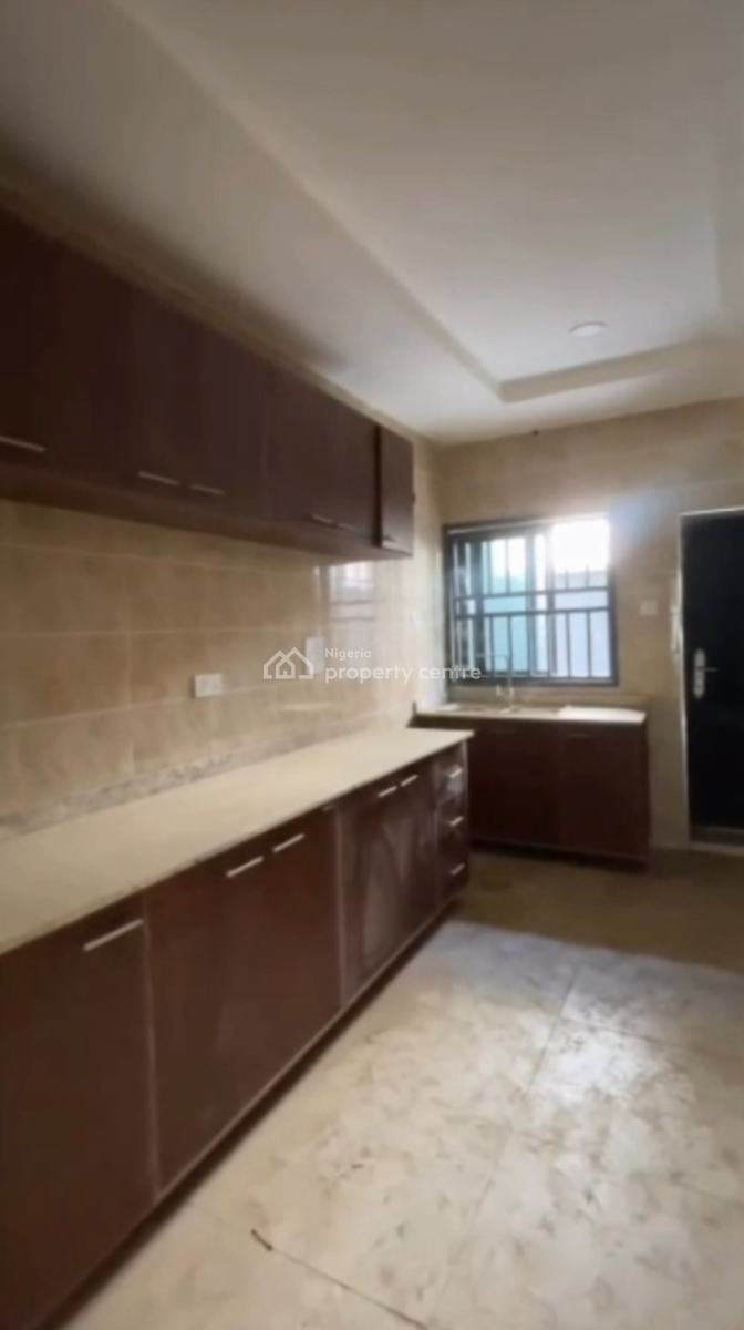 Brand New 4 Bedrooms Terrace Duplex with Bq, Jahi, Abuja, Terraced Duplex for Rent