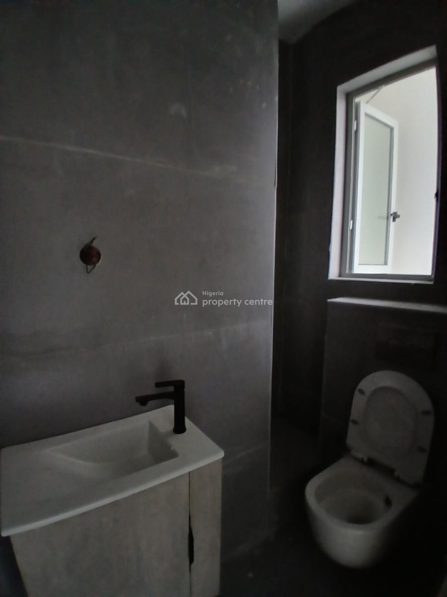 2 Bedroom Apartment, Lekki Phase 1, Lekki, Lagos, Flat / Apartment for Sale