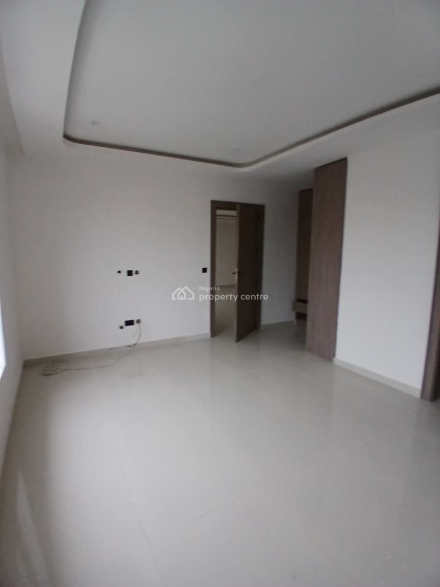 2 Bedroom Apartment, Lekki Phase 1, Lekki, Lagos, Flat / Apartment for Sale