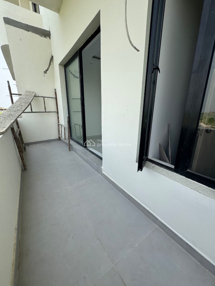Very Spacious 2bed Apartment with 2 Balconies, Lekki Phase 1, Lekki, Lagos, Flat / Apartment for Sale