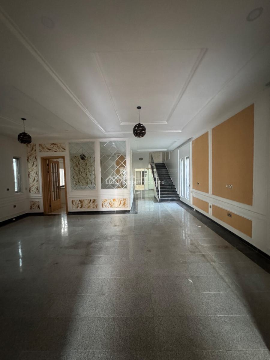 𝐌𝐀𝐈𝐍𝐓𝐀𝐈𝐍𝐄𝐃 5 𝐁𝐄𝐃𝐑𝐎𝐎m 𝐃𝐄𝐓𝐀𝐂𝐇𝐄𝐃 𝐃𝐔𝐏𝐋𝐄𝐗, Osapa, Lekki, Lagos, Detached Duplex for Rent