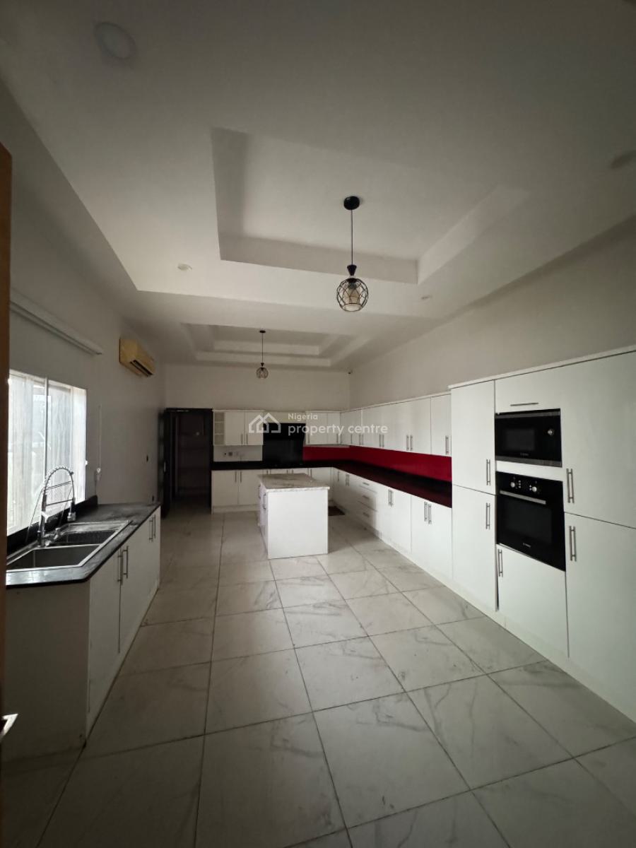 𝐌𝐀𝐈𝐍𝐓𝐀𝐈𝐍𝐄𝐃 5 𝐁𝐄𝐃𝐑𝐎𝐎m 𝐃𝐄𝐓𝐀𝐂𝐇𝐄𝐃 𝐃𝐔𝐏𝐋𝐄𝐗, Osapa, Lekki, Lagos, Detached Duplex for Rent